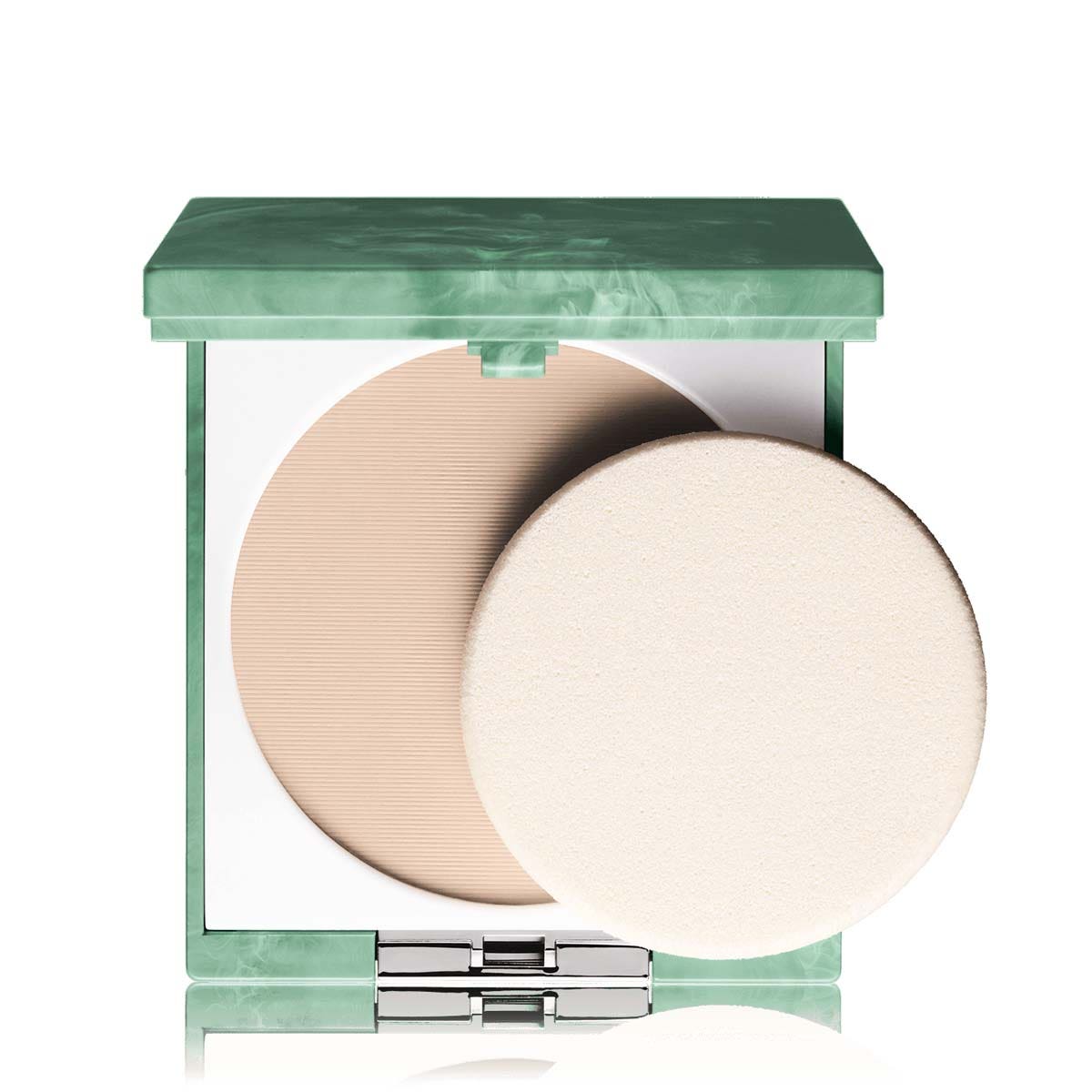 Clinique Almost Powder Makeup SPF 15 01 Justo-3