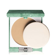 Base de Maquillaje Mineral Compacta Ultra Natural de Clinique 03 Light-1