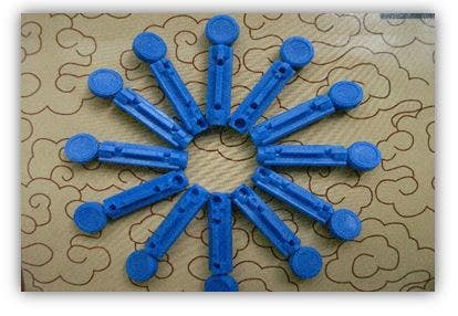 Dispositivo de punción Wellion Lancets Calibre 28 25 piezas-1