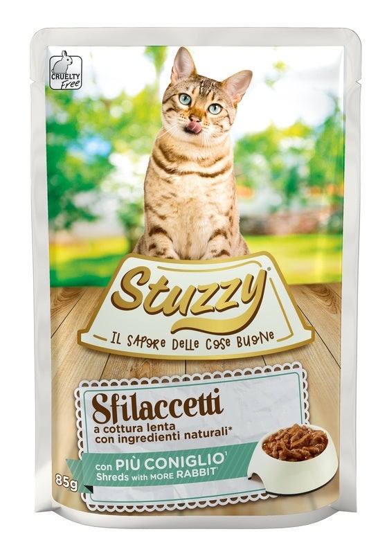 Stuzzy tiras con conejito, comida húmeda para gatos adultos, bolsita de 85 g