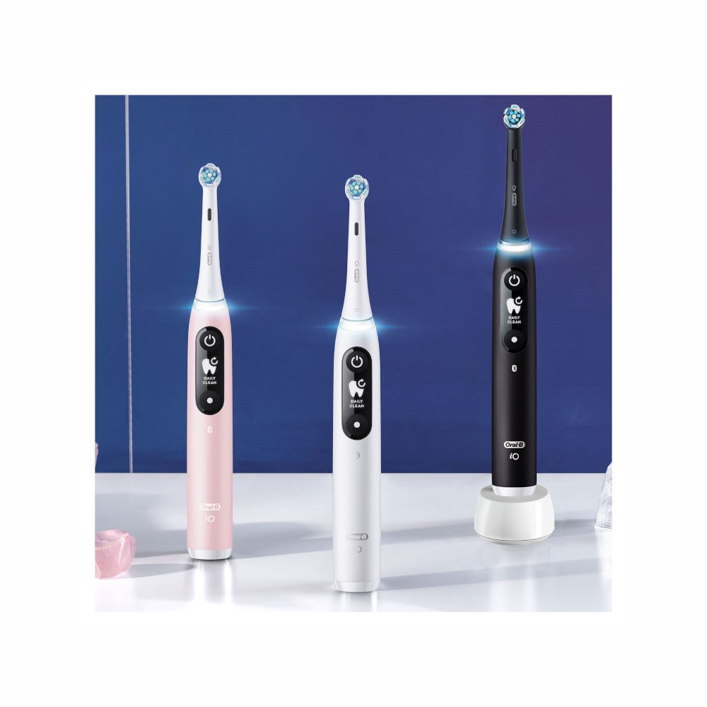 Oral-B iO6 Spazzolino Elettrico Ricaricabile Nero Con Custodia Da Viaggio
