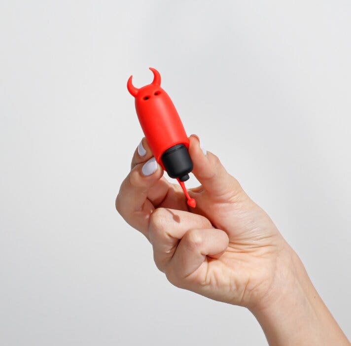 Crushious O-Pet Vibratore Tascabile Diavolo Con Palla A 10 Vibrazioni Rosso