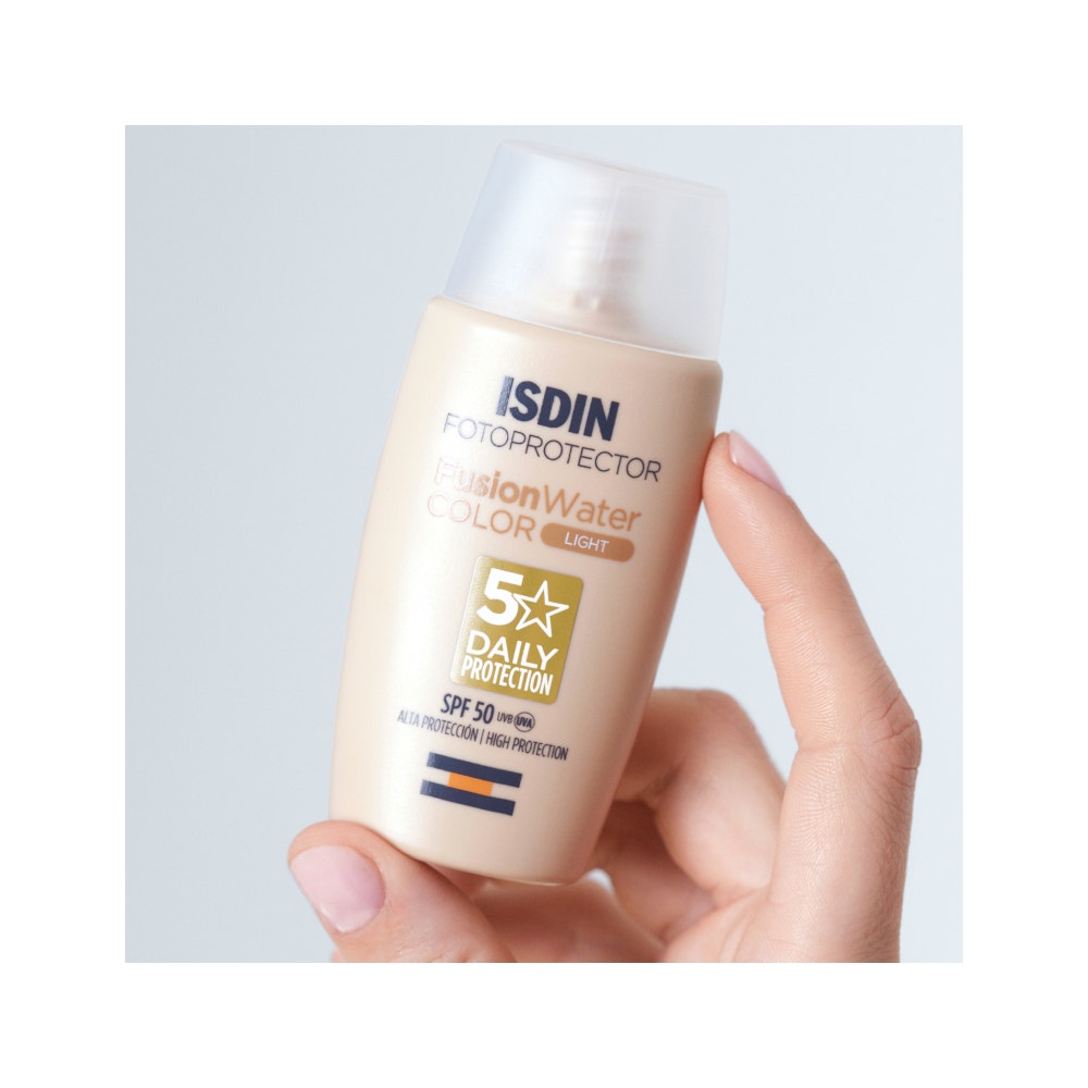 Isdin Fusion Water Colour Light Ultralight Coloreada Fotoprotección 50ml SPF50-3