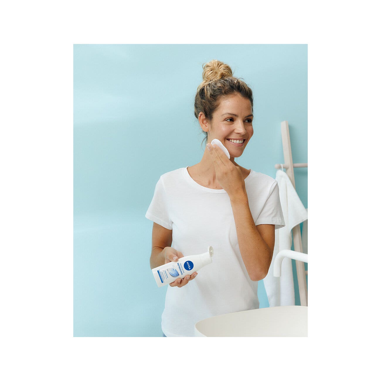 Nivea Leche Limpiadora Hidratante Piel Normal 200ml-2