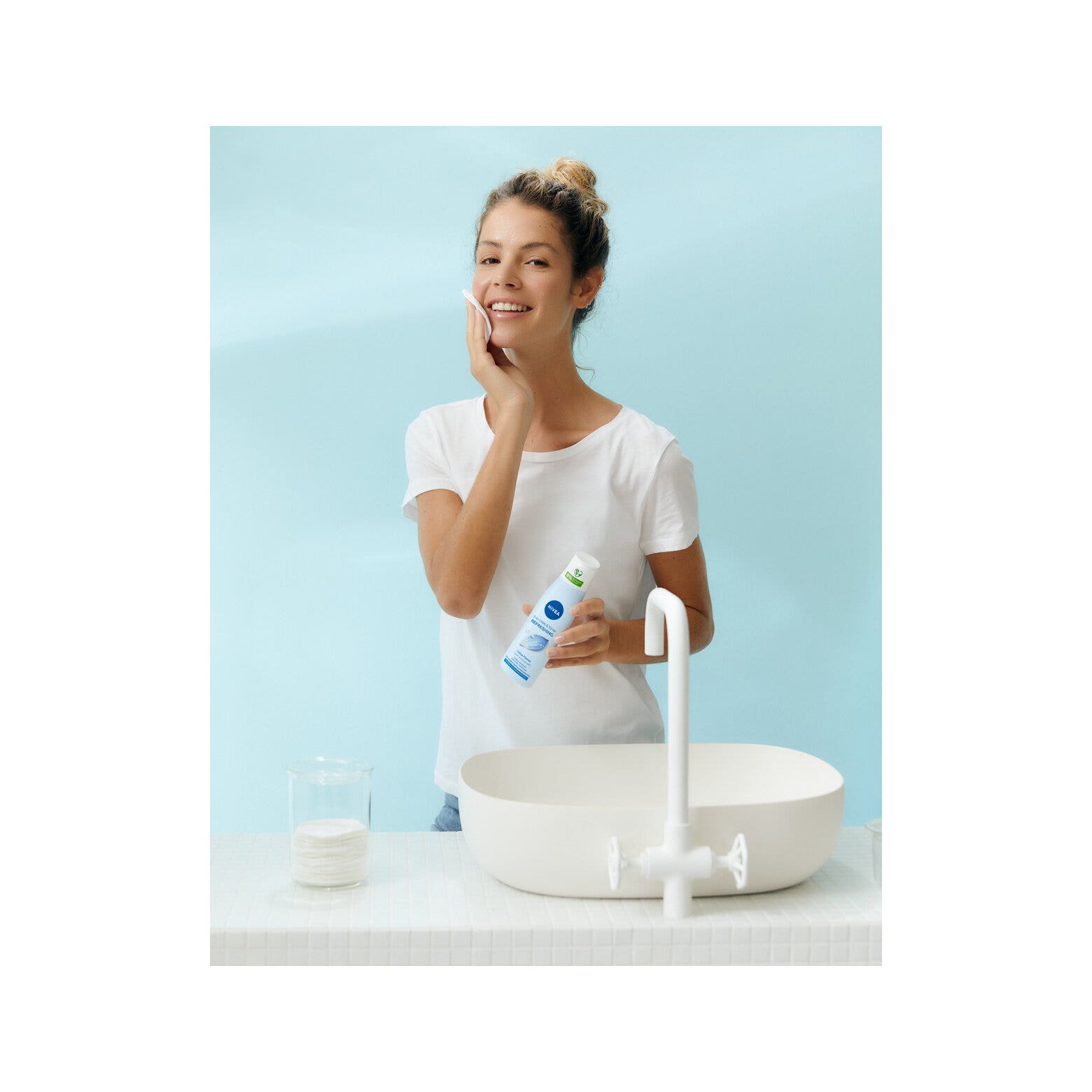 Nivea 2 En 1 Leche Limpiadora + Tónico 200ml-7