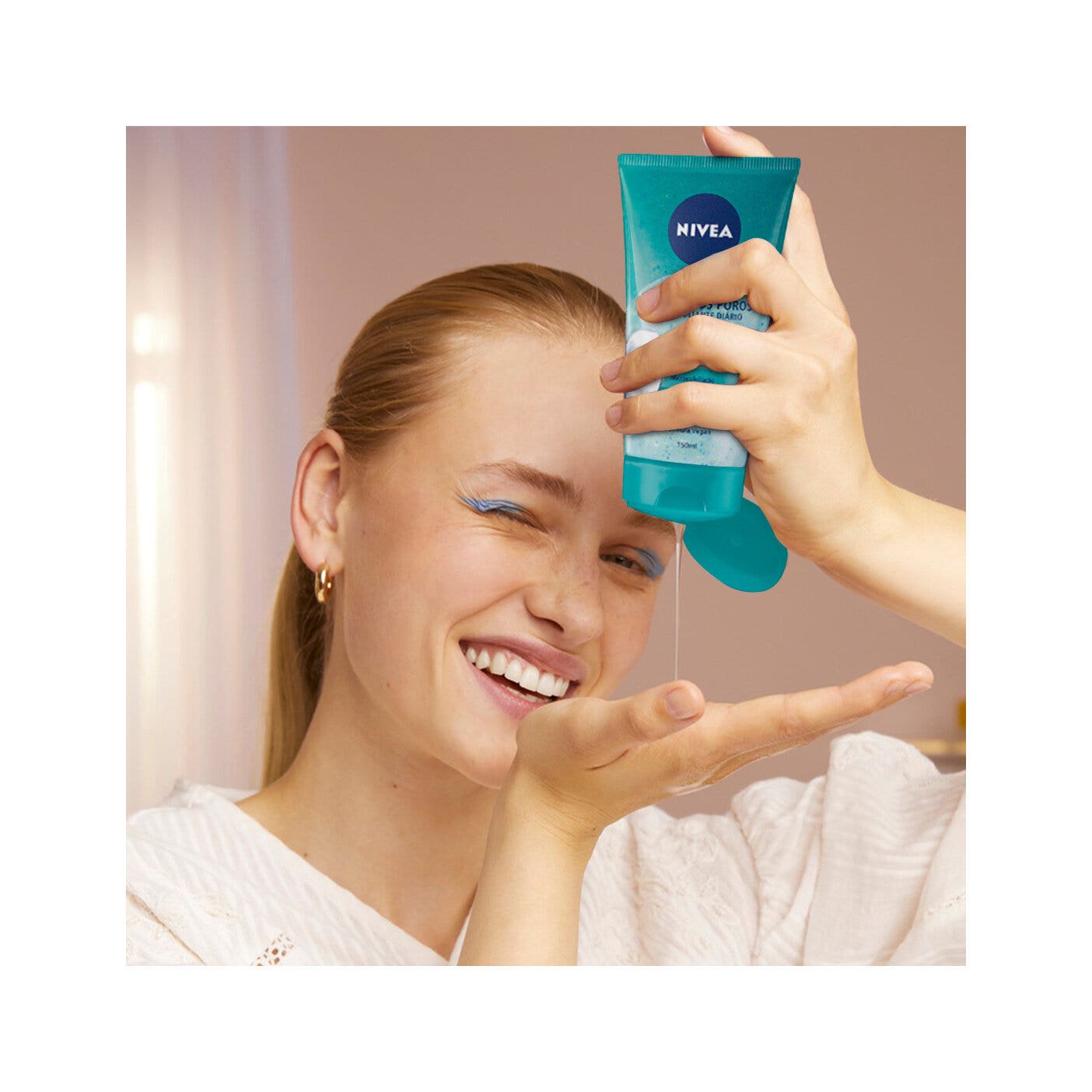 Nivea Gel Exfoliante Diario Limpieza Profunda 150ml-4