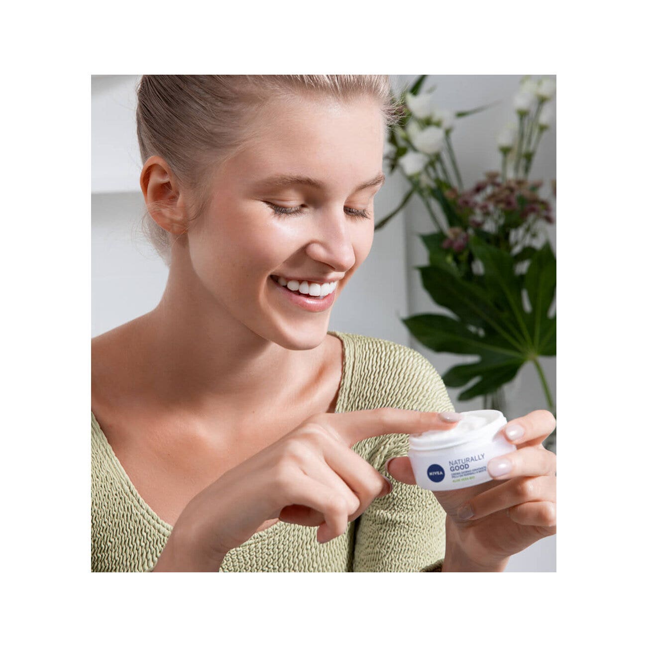 Nivea Naturally Good Crema de día hidratante facial refrescante para pieles normales y mixtas 50 ml