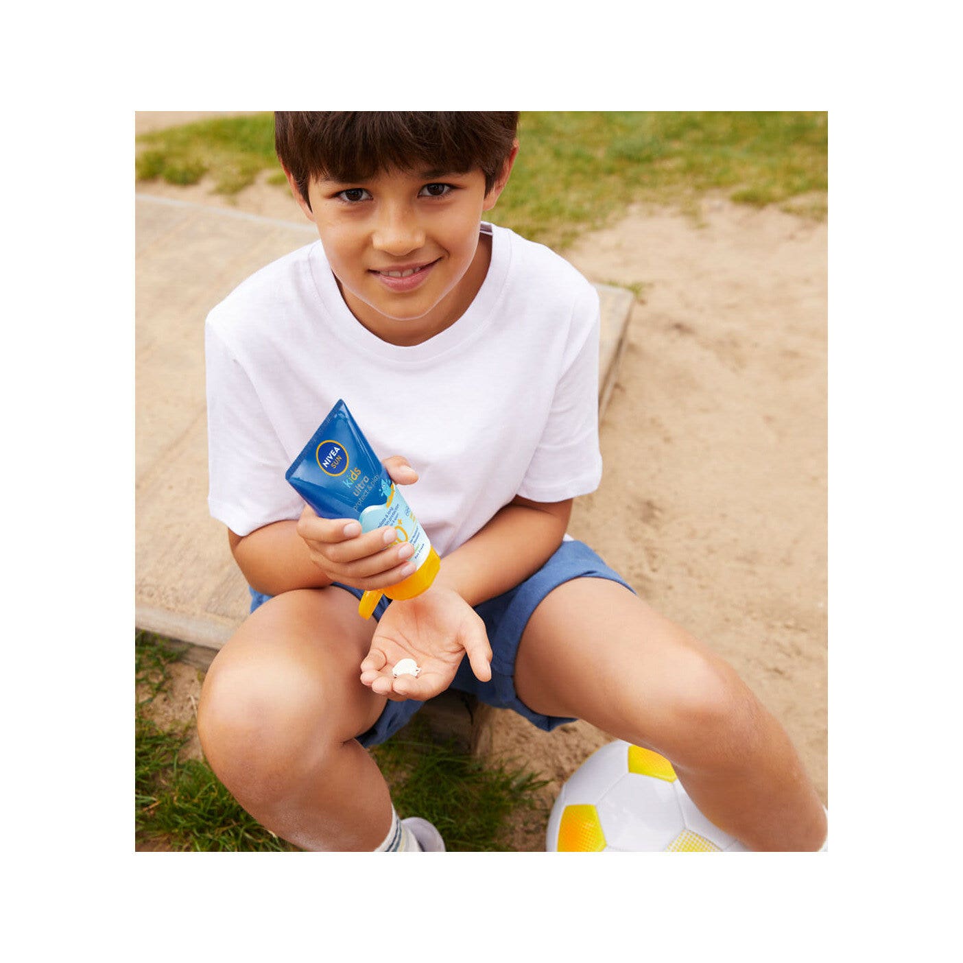 Nivea Sun Leche Solar Kids Ultra Protect & Play SPF 50+ Crema Solar para Niños Resistente al Agua 150 ml