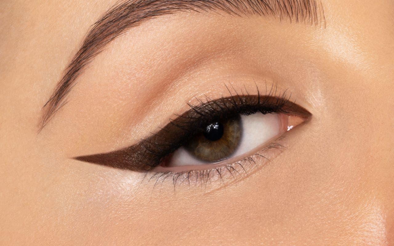Pupa Skinny Liner Delineador de ojos ultrafino 1 ml Marrón