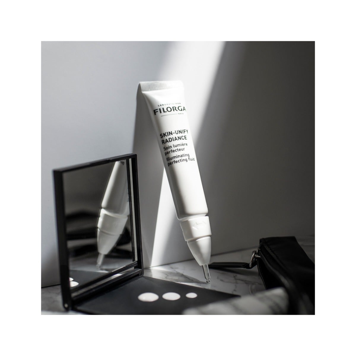 Filorga Skin-Unify Radiance Trattamento Perfezionante Illuminante Zone Mirate Tubo 15ml